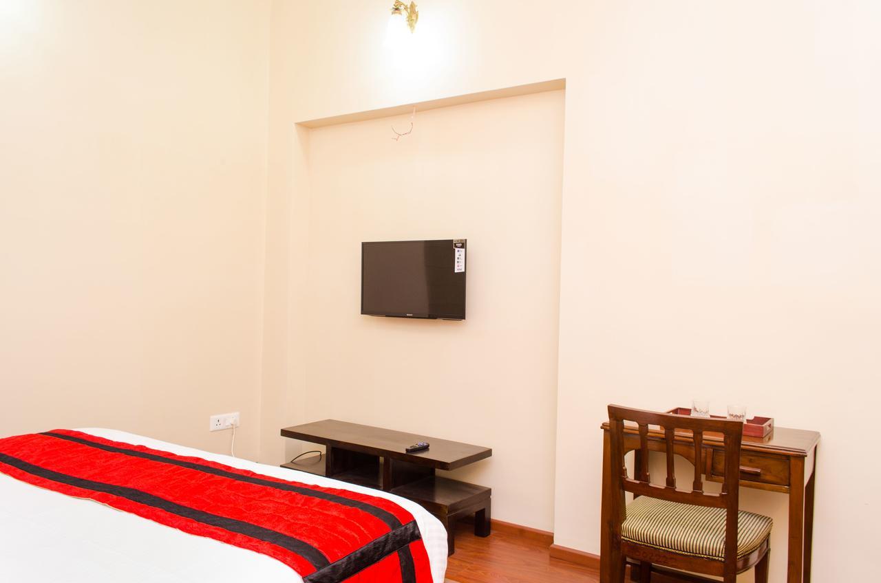 Hotel Oyo 7187 Earth Aromaa à Calcutta Extérieur photo