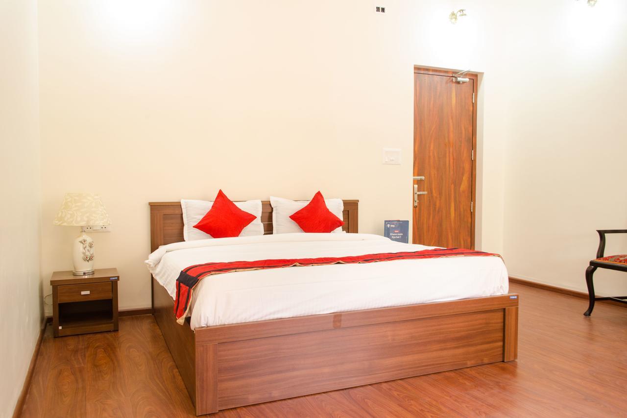 Hotel Oyo 7187 Earth Aromaa à Calcutta Extérieur photo