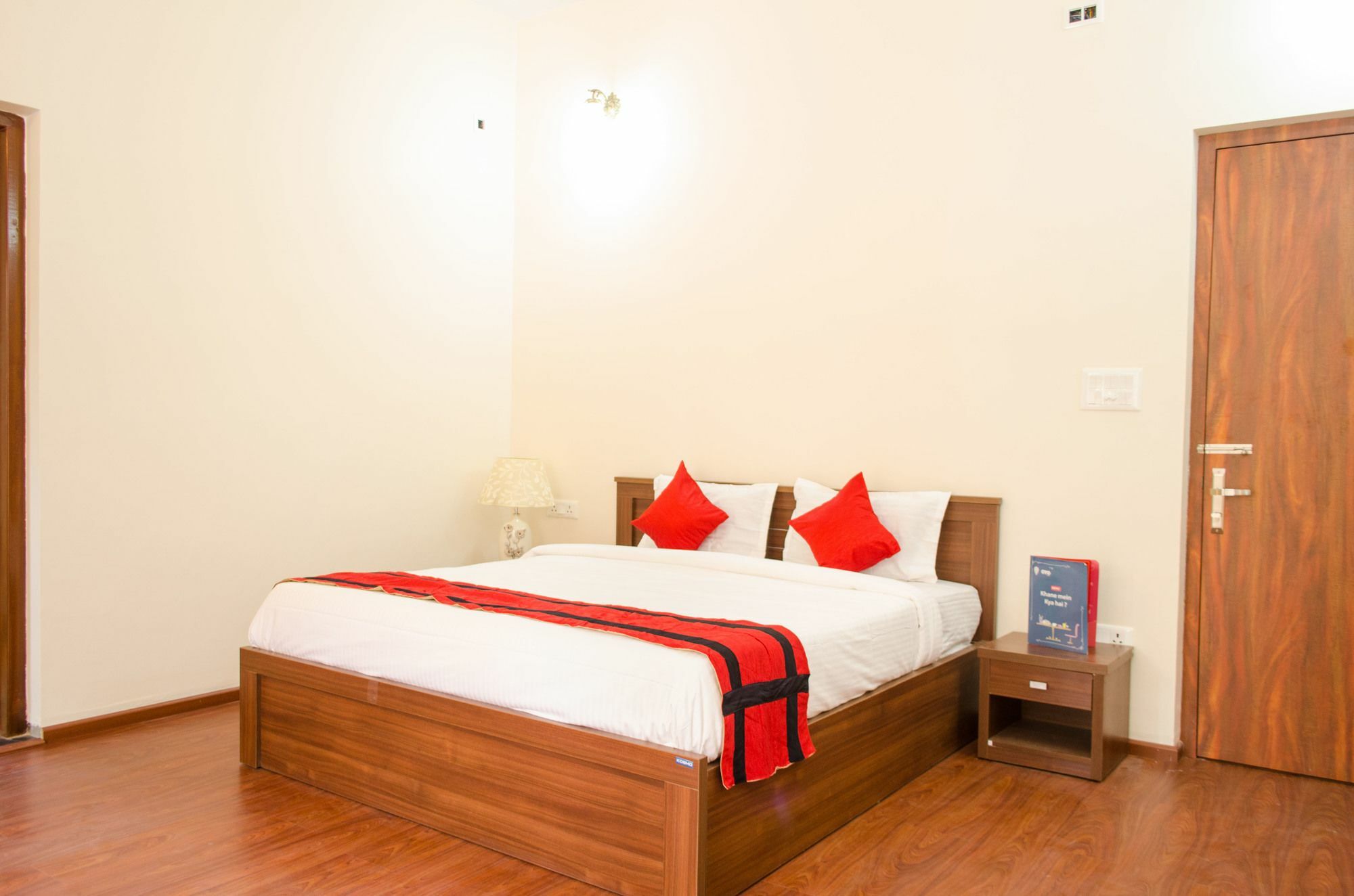 Hotel Oyo 7187 Earth Aromaa à Calcutta Extérieur photo